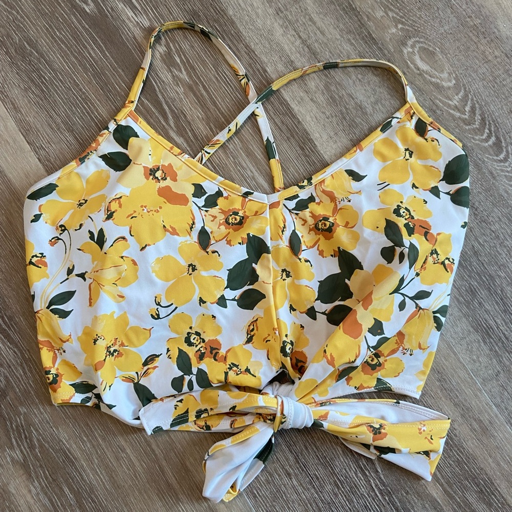 Kortni Jeane bikini top